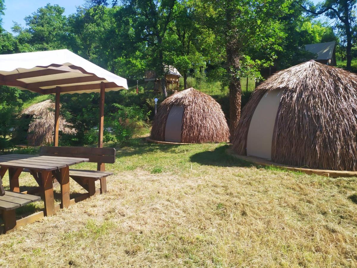 Camping Domaine De Senaud Albon ภายนอก รูปภาพ